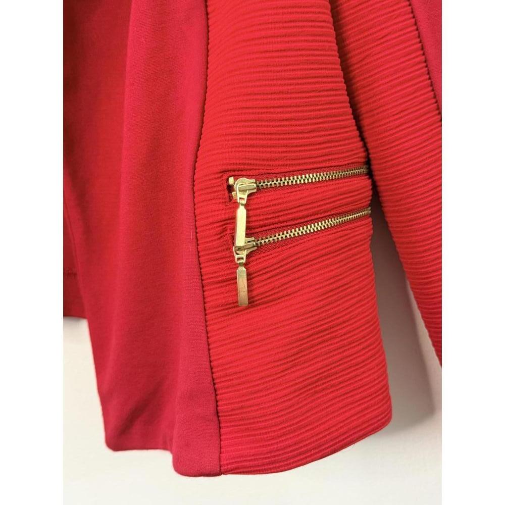 Chico’s Red Open Front Jacket Size 2 Cropped Knit Blazer Gold Zip Pockets - Picture 3 of 6